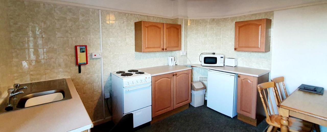 Beach Court Holiday Apartments Скегнесс Экстерьер фото